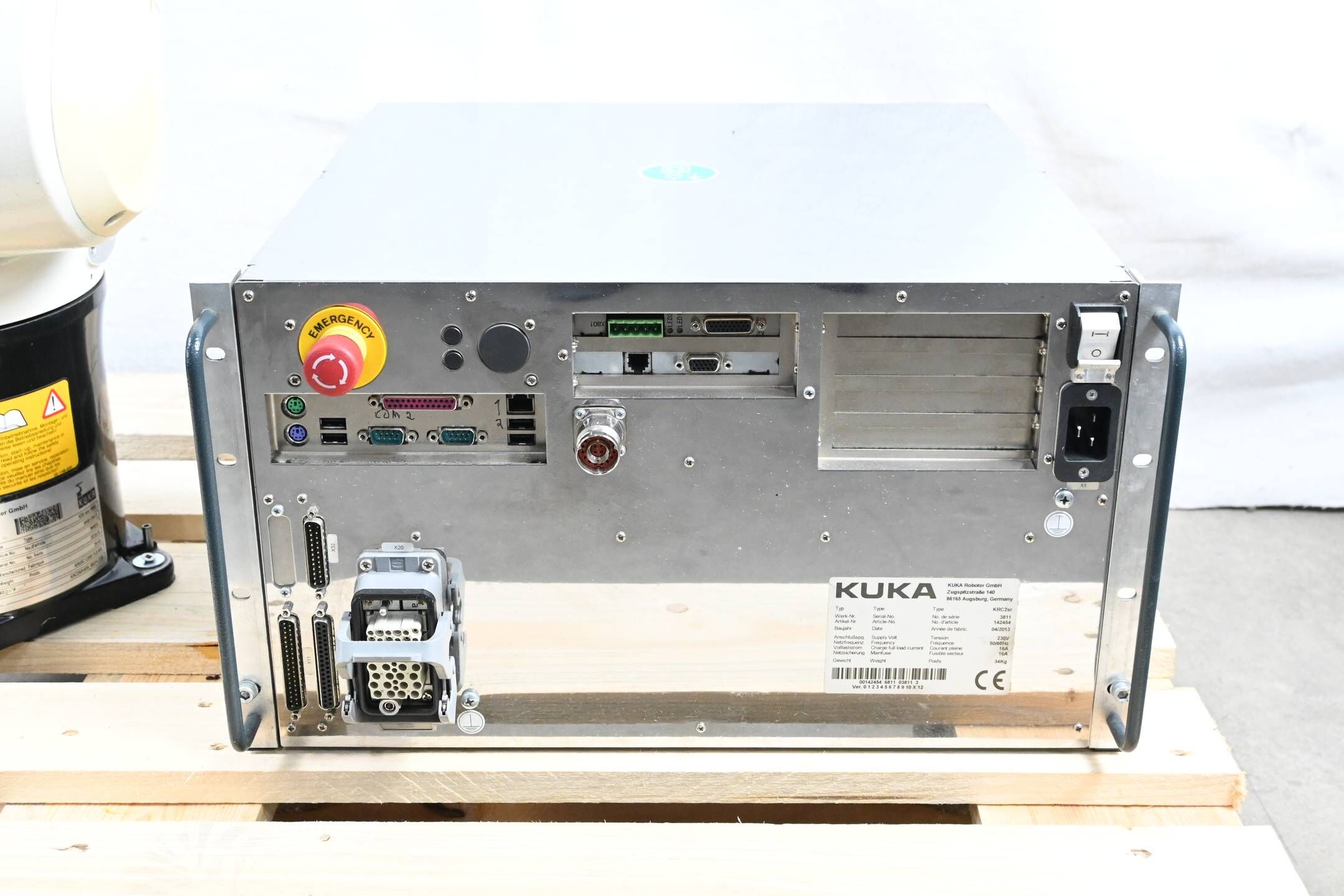 Kuka Roboter KR5 sixx R850 inkl. Schaltschrank KRC2sr + Bedienpanel 00-110-185