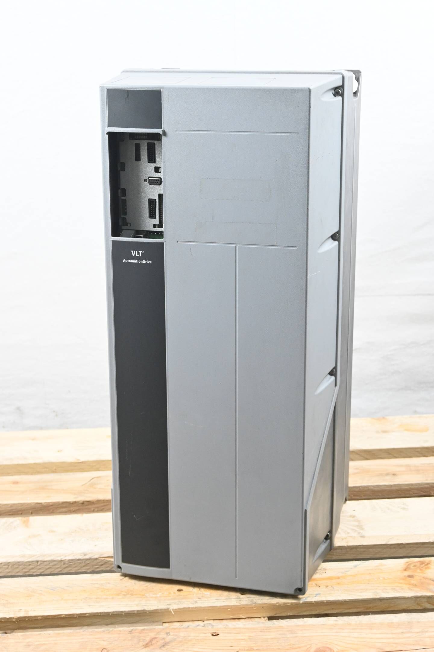 DEFEKT Danfoss Umrichter FC-302P30KT5E21H1XGCXXXSXXXXAXBXCXXXXD0 ( 131B9185 )