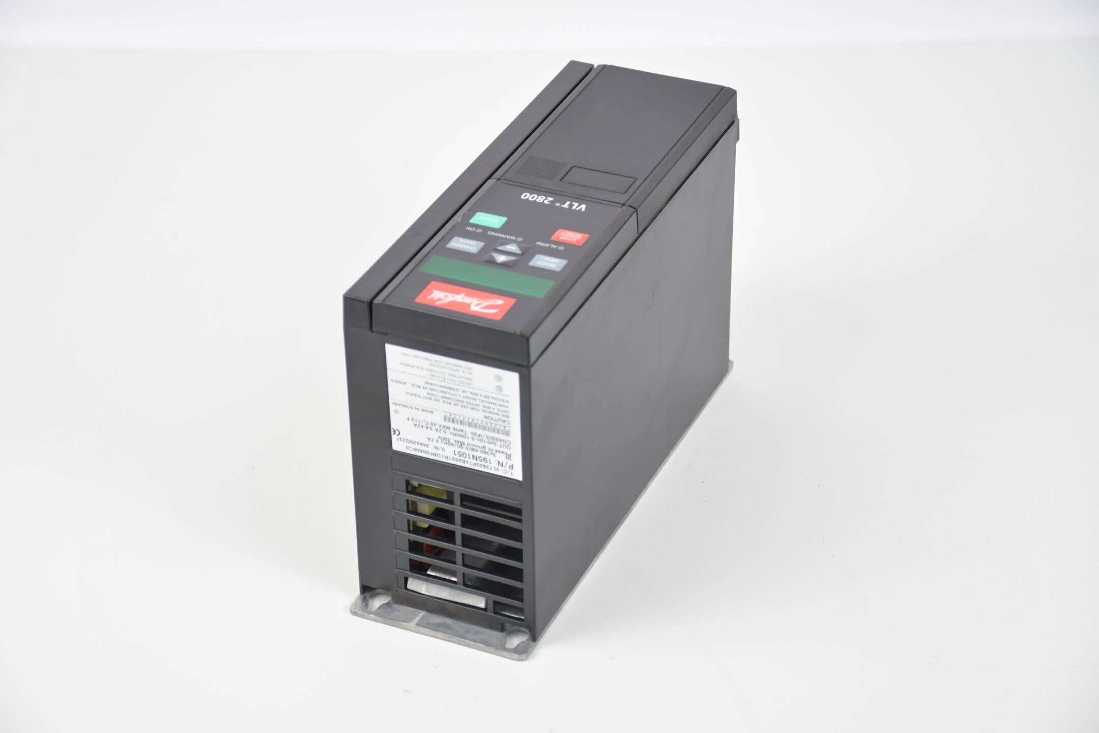 Danfoss VLT 2800 Frequenzumrichter VLT2822PT4B20STR1DBF00A00C0 ( 195N1051 )